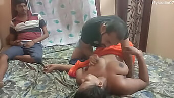 Casal Explora Seus Desejos Sexuais Em Vídeo Caseiro.